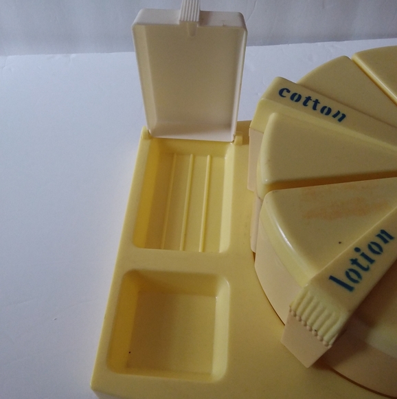 1970 Vintage Plastic Yellow and White Baby Dressing Table Layette 14 Pc. Set - Picture 3 of 5